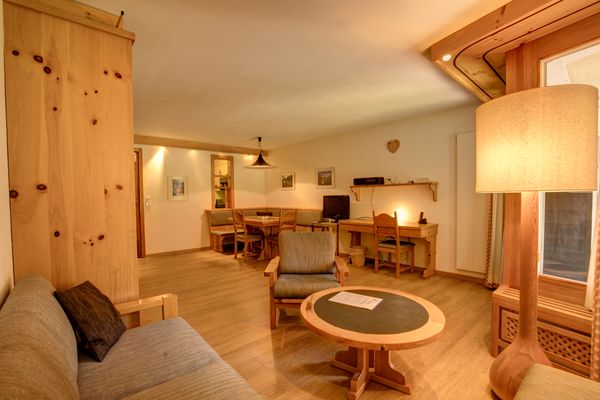 Chesa Munteratsch 1-Zimmerwohnung 107 Typ B Silvaplana - -img.tag.livingroom-