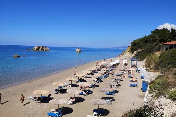 Prassoudi Beach  Villa Korfiatissa