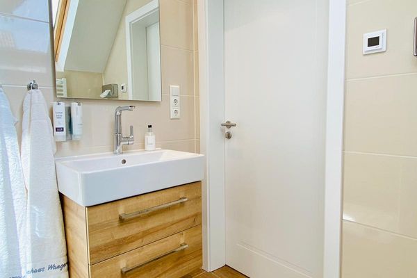 Dünenhaus Ferienwohnung - De Düün Fiev Wangerooge - Das Wohlfühlbad.