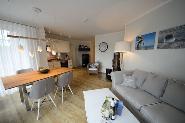 Bootshaus I Ferienwohnung Strandbude Wangerooge - 5 vor Zwei - Die Perfekte Zeit für den Strand.