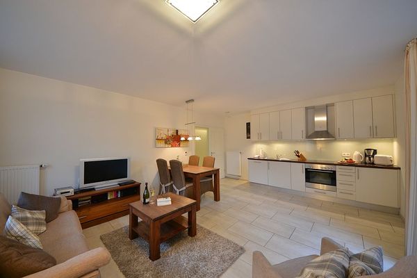 Villa Verdi Ferienwohnung 2 Wangerooge - Der Ess und Sitzbereich.