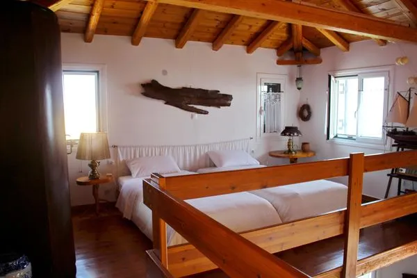 sleeping area on the galey  Alexia