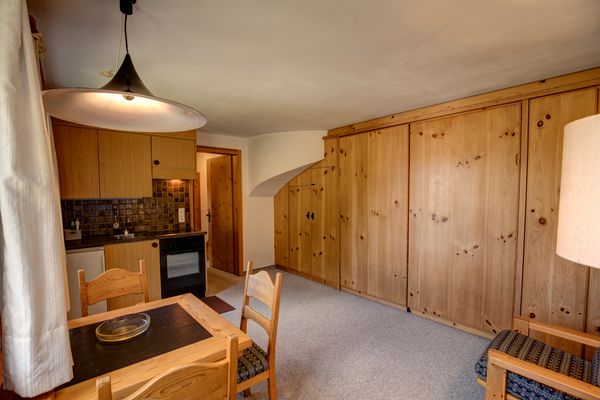 Chesa Munteratsch 1-Zimmerwohnung 511 Typ A Silvaplana - Living room