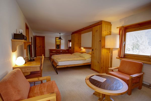 Chesa Munteratsch 2-Zimmerwohnung 105 Typ E Silvaplana - -img.tag.livingroom-