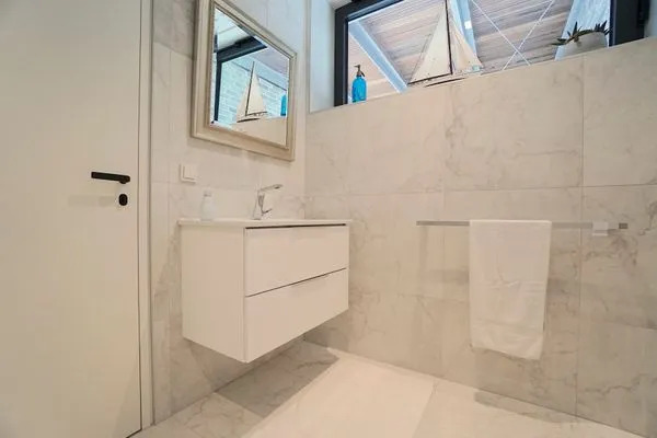 Badezimmer  Helle Ferienwohnung 'Eichkamp' für zwei Personen in ruhiger Wohnlage in Eckernförde