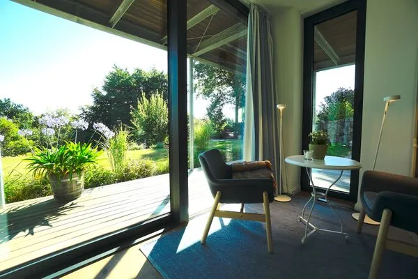 Gartenblick  Helle Ferienwohnung 'Eichkamp' für zwei Personen in ruhiger Wohnlage in Eckernförde