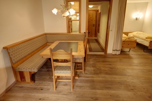 Chesa Munteratsch 1 1/2-Zimmerwohnung 409 Typ C Silvaplana - Living room