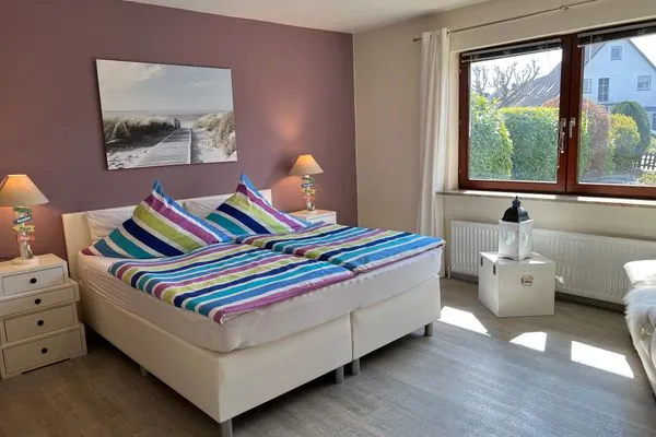 Schlafzimmer  (STOE12b)  Ferienwohnung "Sonnenterrasse"