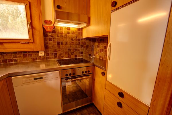 Chesa Munteratsch 2-Zimmerwohnung 610 Typ E Silvaplana - -img.tag.kitchen-