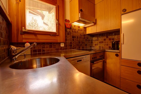 Chesa Munteratsch 2-Zimmerwohnung 610 Typ E Silvaplana - -img.tag.kitchen-