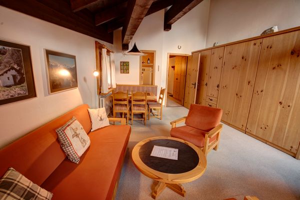 Chesa Munteratsch 2-Zimmerwohnung 610 Typ E Silvaplana - -img.tag.livingroom-