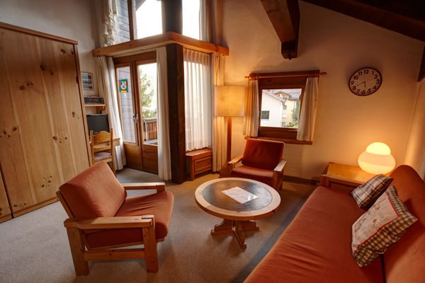 Chesa Munteratsch 2-Zimmerwohnung 610 Typ E Silvaplana - -img.tag.livingroom-