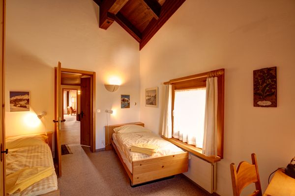 Chesa Munteratsch 2-Zimmerwohnung 610 Typ E Silvaplana - -img.tag.bedroom-