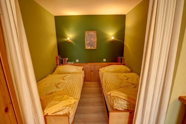 Chesa Munteratsch 2 1/2-Zimmerwohnung 202 Typ G Silvaplana - Wohnzimmer