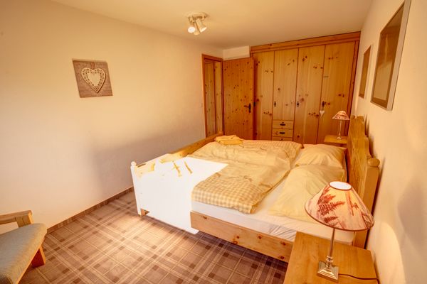 Chesa Munteratsch 2-Zimmerwohnung 102 Typ E Silvaplana - -img.tag.bedroom-