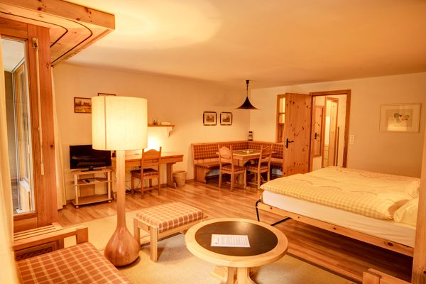 Chesa Munteratsch 1-Zimmerwohnung 106 Typ B Silvaplana - -img.tag.livingroom-