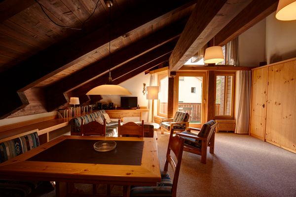 Chesa Munteratsch 3 1/2-Zimmerwohnung 508 Typ H Silvaplana - -img.tag.livingroom-