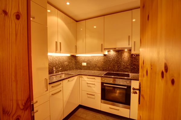 Chesa Munteratsch 3 1/2-Zimmerwohnung 508 Typ H Silvaplana - -img.tag.kitchen-