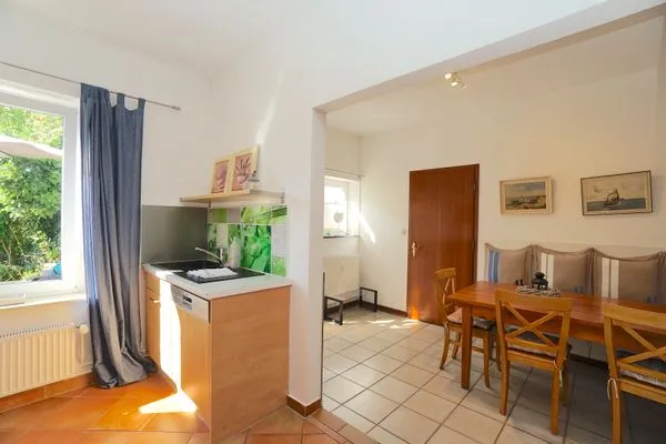 Küche / Küchenzeile  Ferienwohnung für 4 Personen am Borbyer Ufer mit zwei Sonnenterrassen