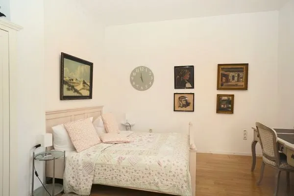 Schlafzimmer  Ferienwohnung für 4 Personen am Borbyer Ufer mit zwei Sonnenterrassen