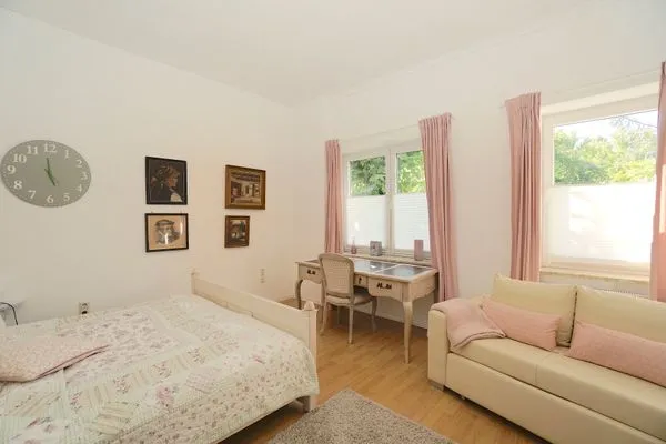 Schlafzimmer  Ferienwohnung für 4 Personen am Borbyer Ufer mit zwei Sonnenterrassen