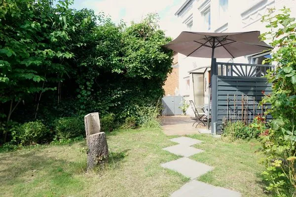 Fassade / Eingang  Ferienwohnung für 4 Personen am Borbyer Ufer mit zwei Sonnenterrassen