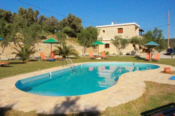 Main view  Petra-Mare 6