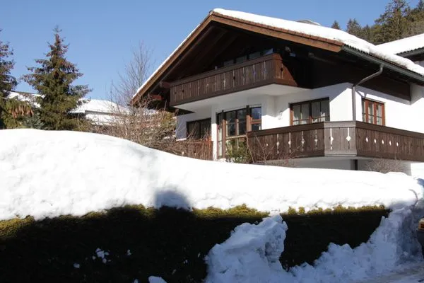 Hauptansicht  Gipfeltraum