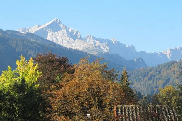 Blick auf Sehenswürdigkeit  Gipfeltraum