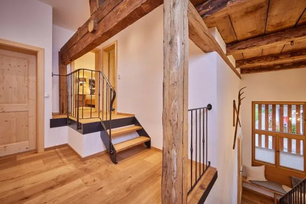 Decorative detail  Haus Hoamat - Bergfeuer