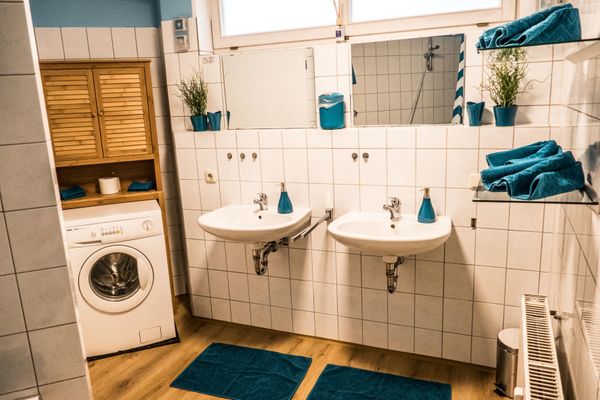 Ferienanlage Neuschwansteinblick Ferienwohnung 101 Ferienwohnungen in Füssen - Badezimmer & WC