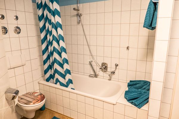 Ferienanlage Neuschwansteinblick Ferienwohnung 101 Ferienwohnungen in Füssen - Badezimmer & WC