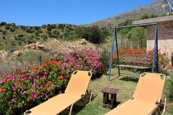 Garden  Vangelis-Triopetra