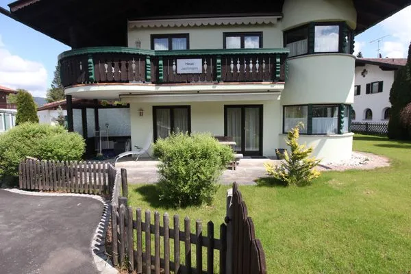 Fassade / Eingang  Zugspitze