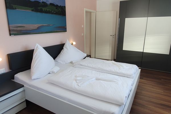  Ferienhaus Luca Ferienwohnungen in Hopfen am See - Schlafzimmer