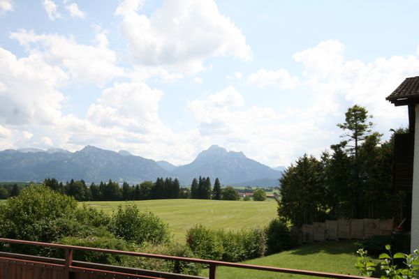  Ferienappartement Panoramablick Ferienwohnungen in Hopfen am See - Gartenblick