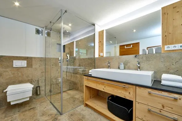 Bathroom  Parkresidenz