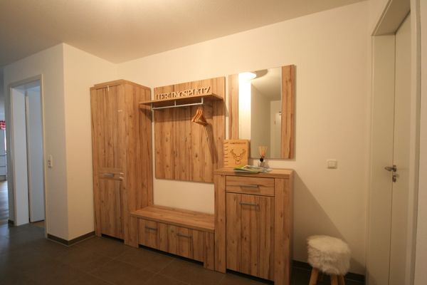 Ferienwohnung Allgäustüble am See Ferienwohnungen in Schwangau - Garderobe