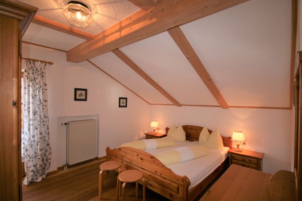  Ferienwohnung Alpenliebe Ferienwohnungen in Schwangau - Schlafzimmer