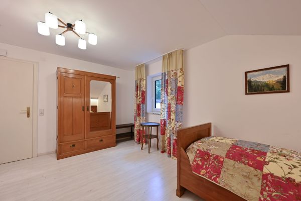  Ferienwohnung Helga Ferienwohnungen in Hohenschwangau - Schlafzimmer