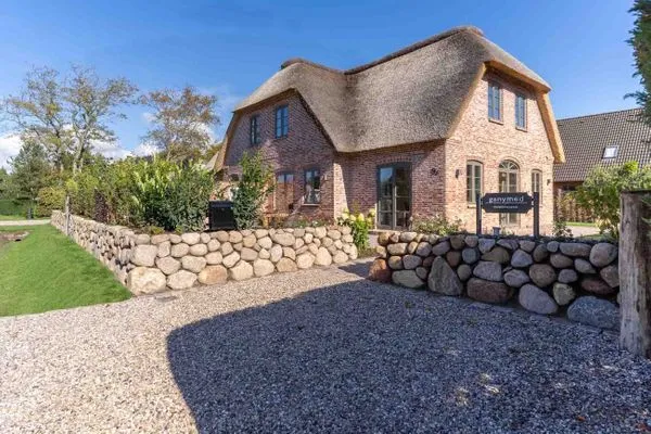 Reetdachhaus Gaia & Ganymed Reetdachhaus Ganymed SPO Dorf - 