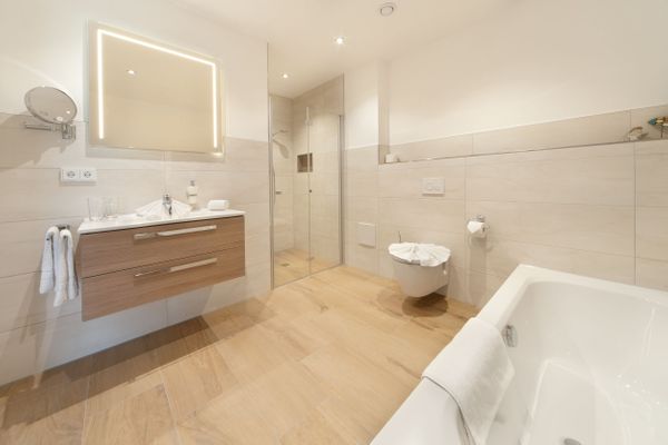 Landhaus am See - See Suite 03  - Badezimmer