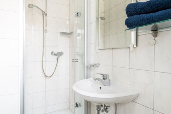 Ferienhaus Anlage Ostland17 Haus Strandparadies/ 17D Dorf - Badezimmer