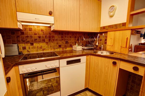 Chesa Munteratsch 1-Zimmerwohnung 307 Typ B Silvaplana - Kitchen