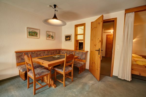 Chesa Munteratsch 1 1/2-Zimmerwohnung 309 Typ C Silvaplana - Living room