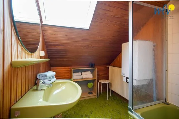 Badezimmer Haus Bonhuis Ferienwohnung Schwalbennest