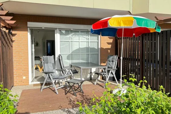 Terrasse  (DKK9c) Ferienwohnung Ostsee-hn-sucht F****