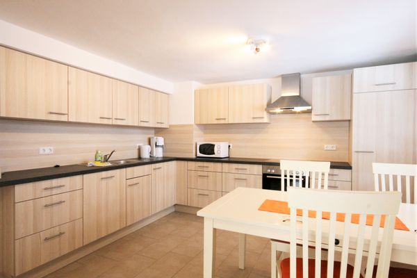 Alte Jagdschloss Ferienwohnung Alpenrose Ferienwohnungen in Pfronten - Küche / Küchenzeile