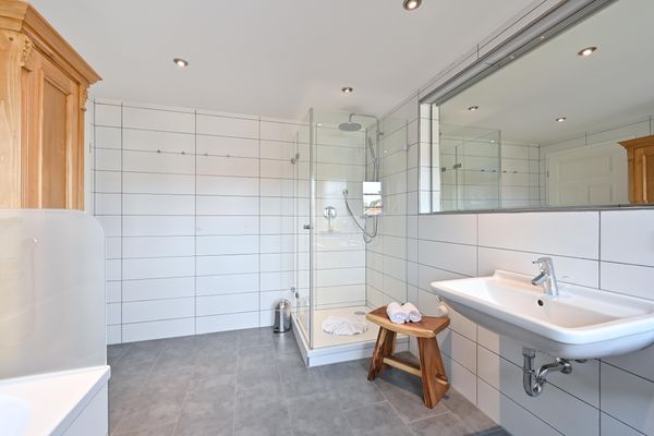 Alte Jagdschloss Ferienwohnung Rommel Ferienwohnungen in Pfronten - Badezimmer