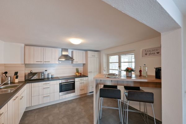 Alte Jagdschloss Ferienwohnung Sophia Ferienwohnungen in Pfronten - Küche / Küchenzeile